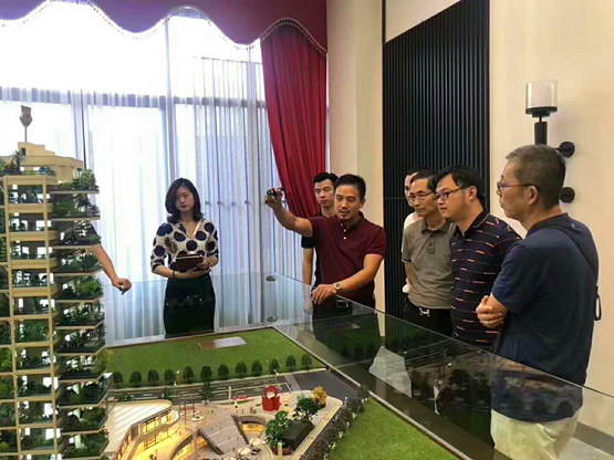 貴州四川商會(huì)會(huì)長(zhǎng)等各位領(lǐng)導(dǎo)一行考察溝通項(xiàng)目